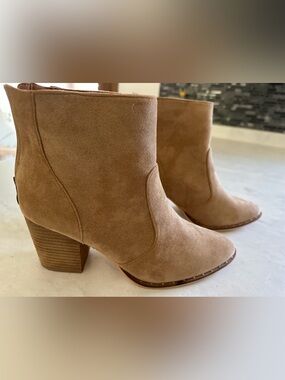 BEAST FASHION Tan Suede Block Heel Ankle Booties